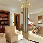 Maria - Relax & Comfort With Solarium